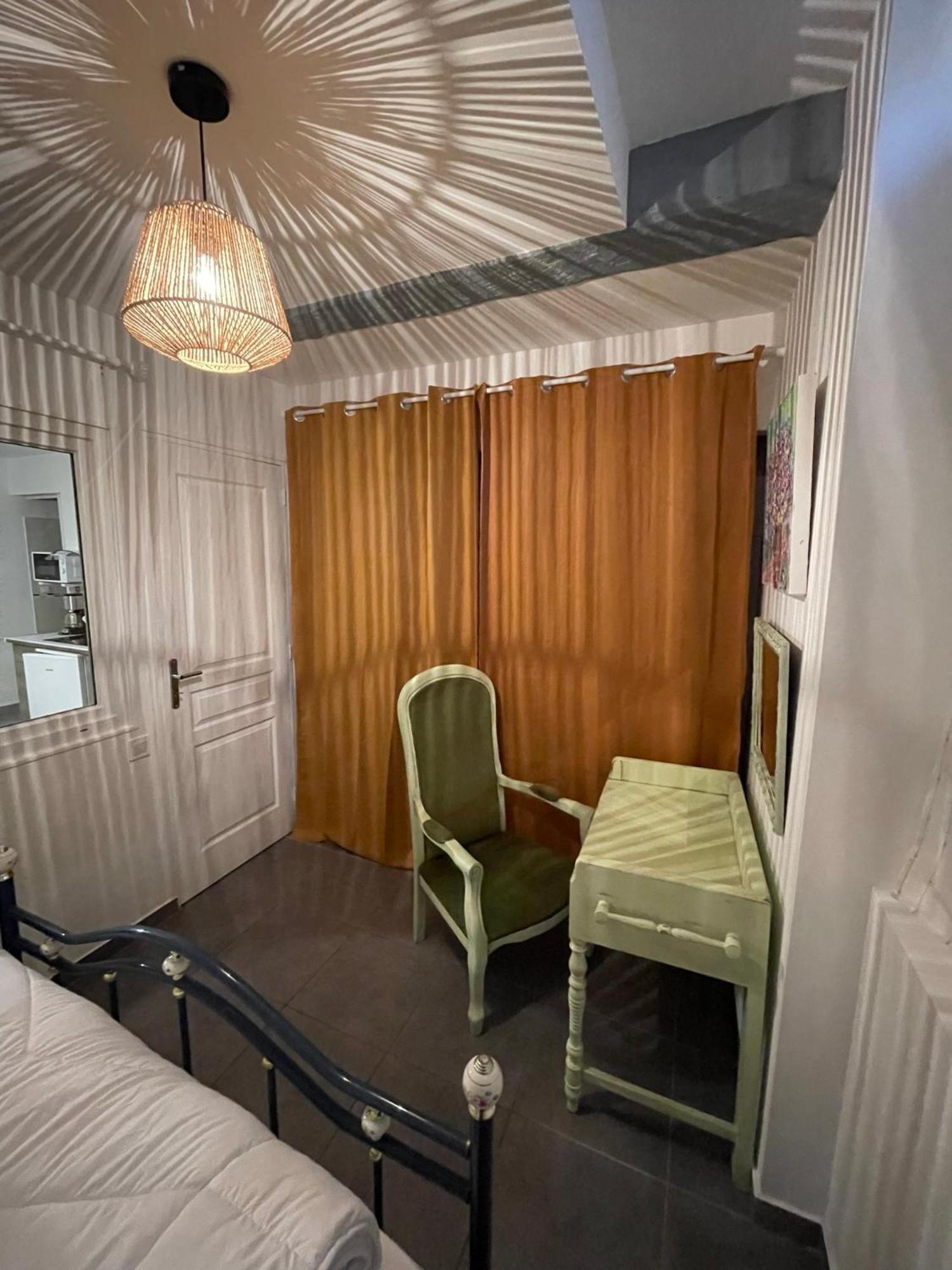 La Galerie Du Peintre Daire Saint-Laurent-de-la-Salanque Dış mekan fotoğraf